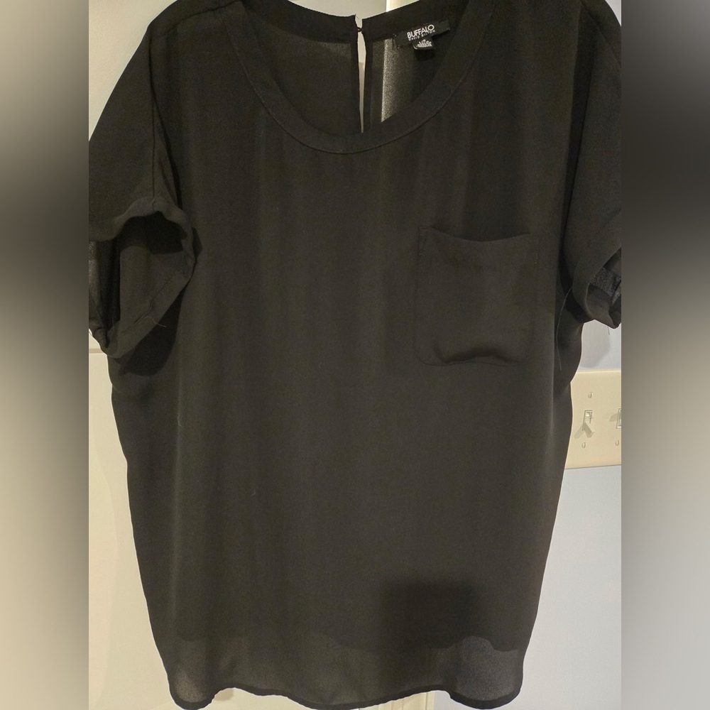 Buffalo David Bitton Black Short Sleeve Pocket Blouse